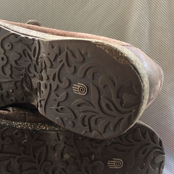 Teva Mary Janes - Picture 6 of 8